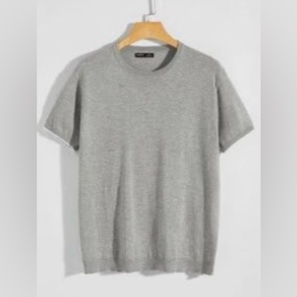 Gray Short Sleeve Sweater M